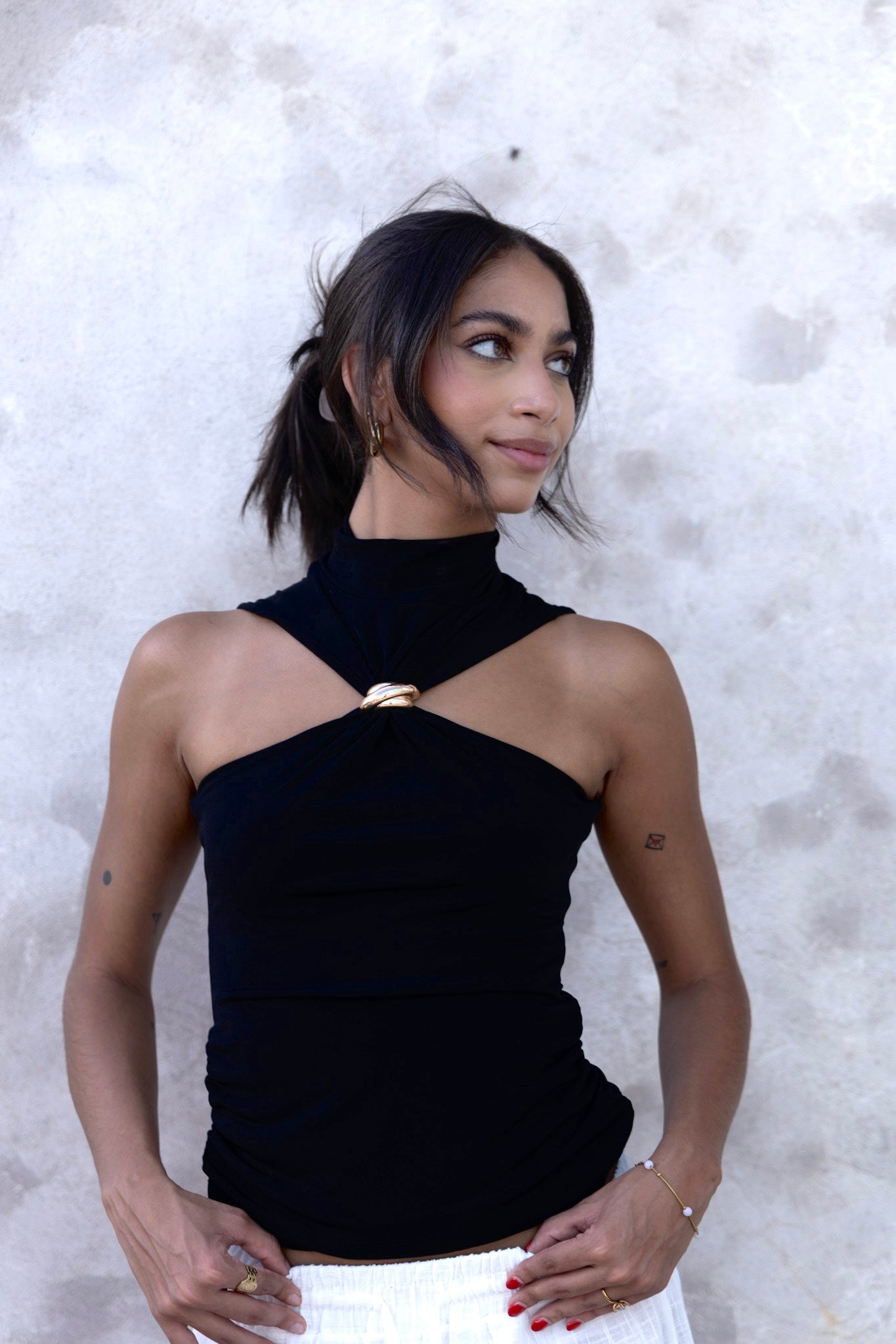 Aura Basic Crop Top